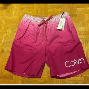 MENS SHORTS:CALVIN KLEIN